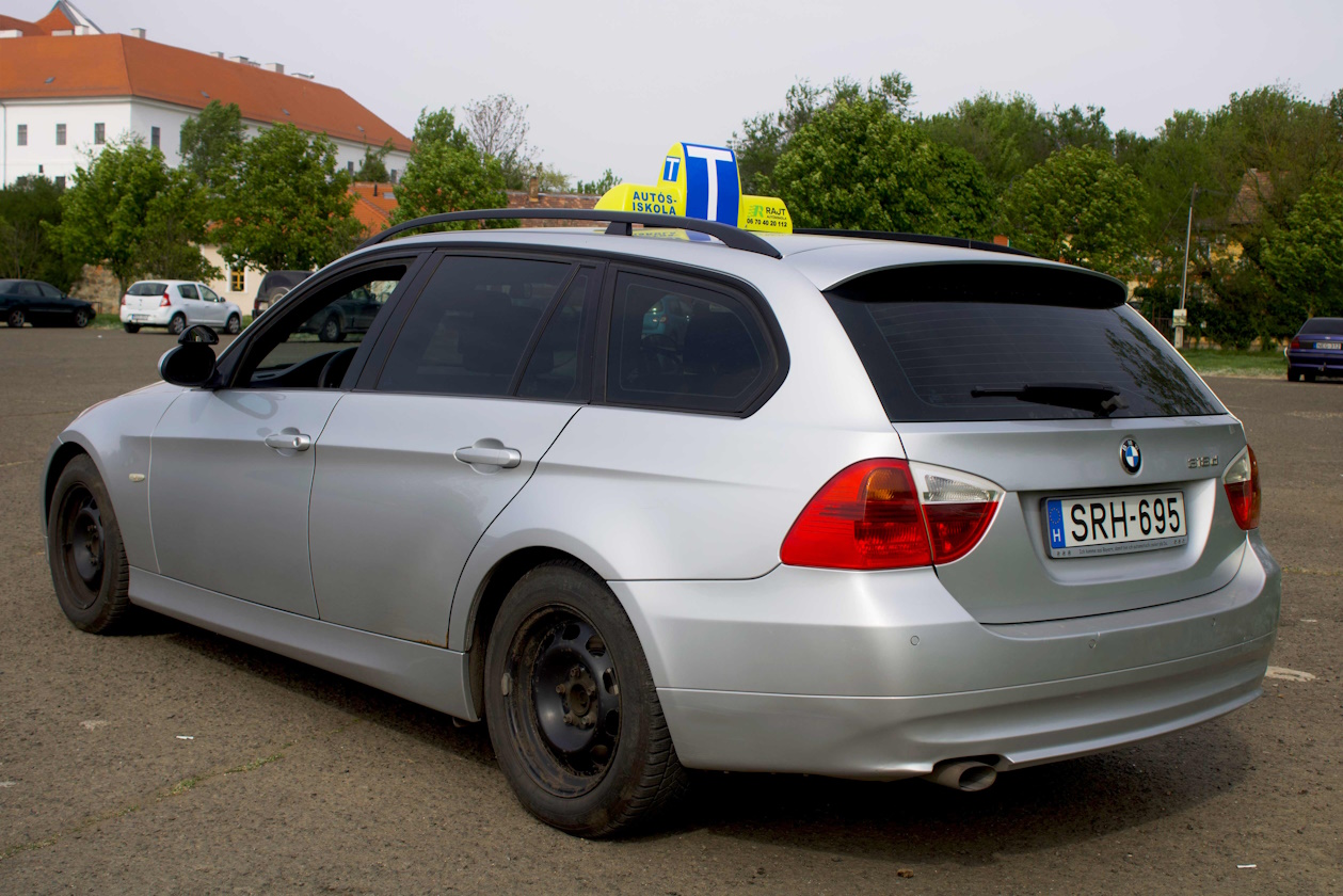 Rajt Autósiskola
